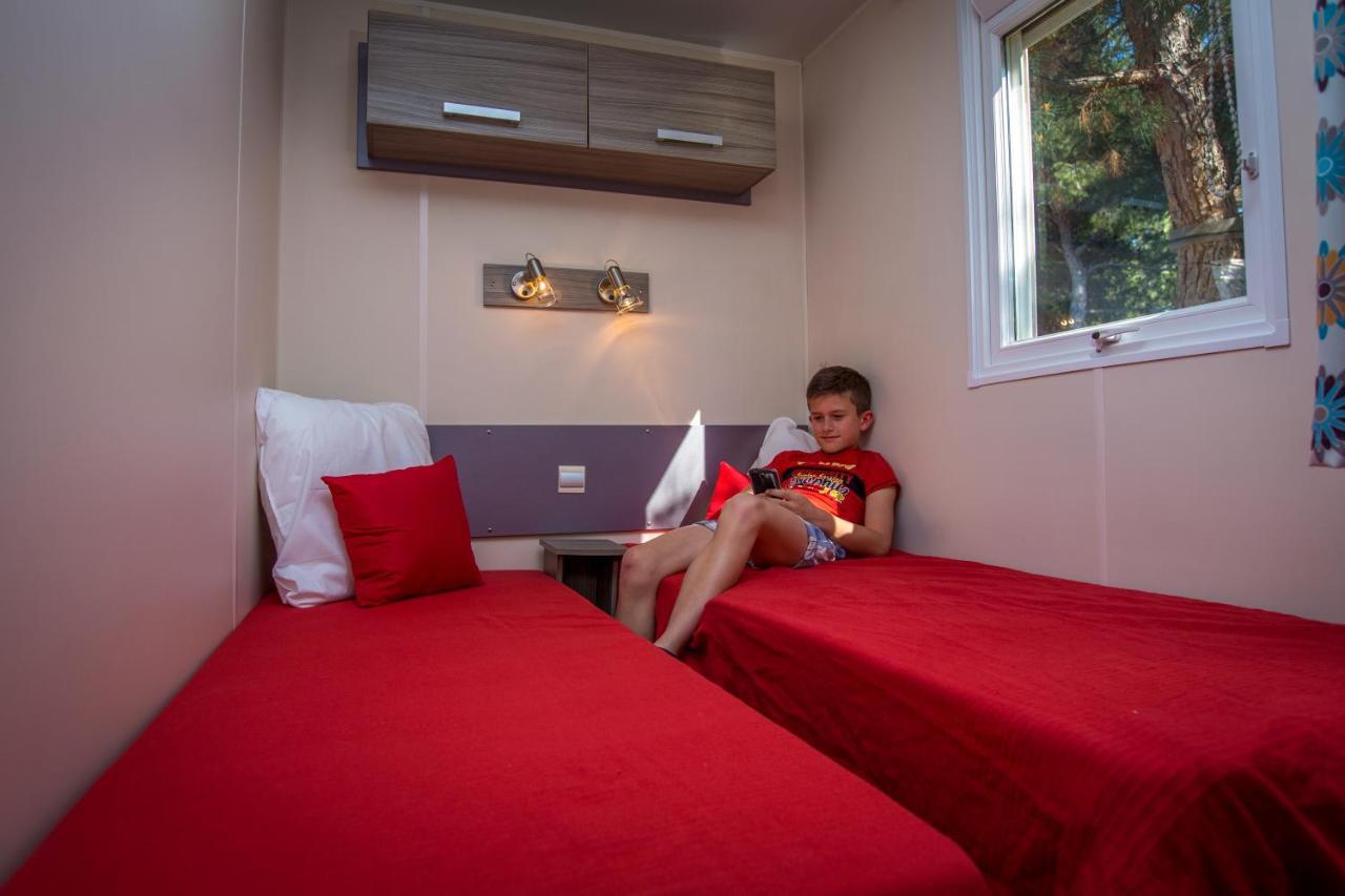 Camping Marina Plage Vitrolles  Bagian luar foto